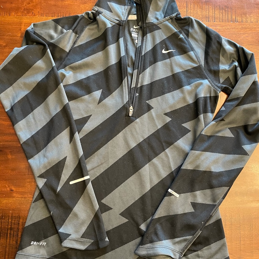 Nike Dri-fit half zip